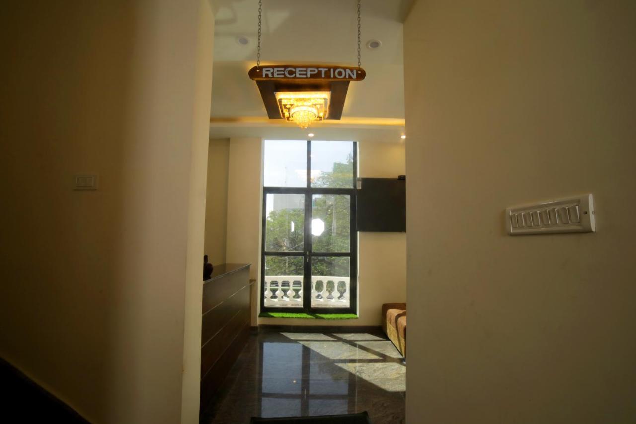 Jai Wings Hotel Pondicherry Exterior photo